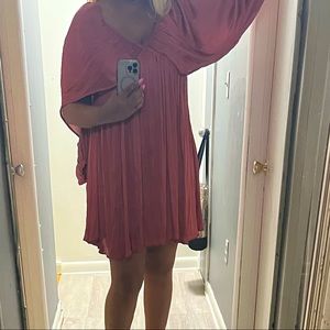 Dusty Rose color fits size 14(large) I’m 5”7’ come above the knees.